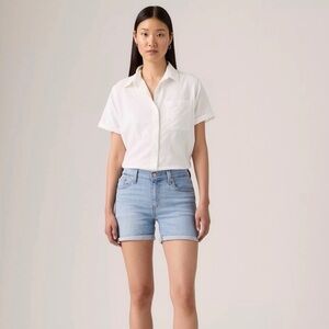 Levi’s Light Wash Mid Length Shorts Size 32